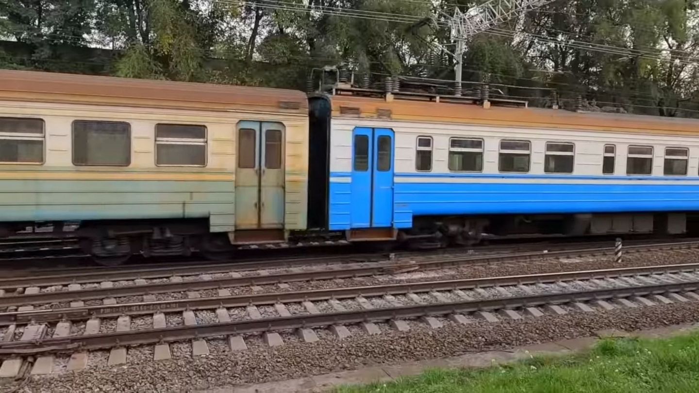В Киеве отменили рейсы городской электрички