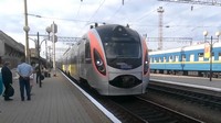 “Укрзализныця” назначила на 13 апреля дополнительные рейсы Интерсити+ из Киева и Днепра