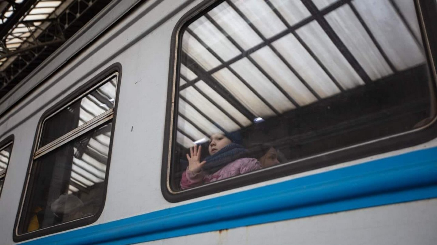 “Укрзализныця” продолжает эвакуацию из горячих точек — рейсы на 30 марта