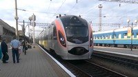“Укрзализныця” назначила на 13 апреля дополнительные рейсы Интерсити+ из Киева и Днепра