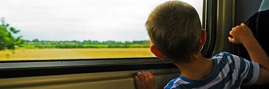 Поездка ребёнка одного на поезде