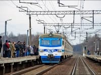 Остановка на пригородной платформе