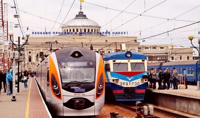 Дополнительные поезда в Одессу